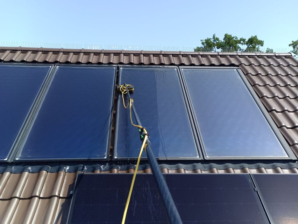 Solarmodule vor der Reinigung
